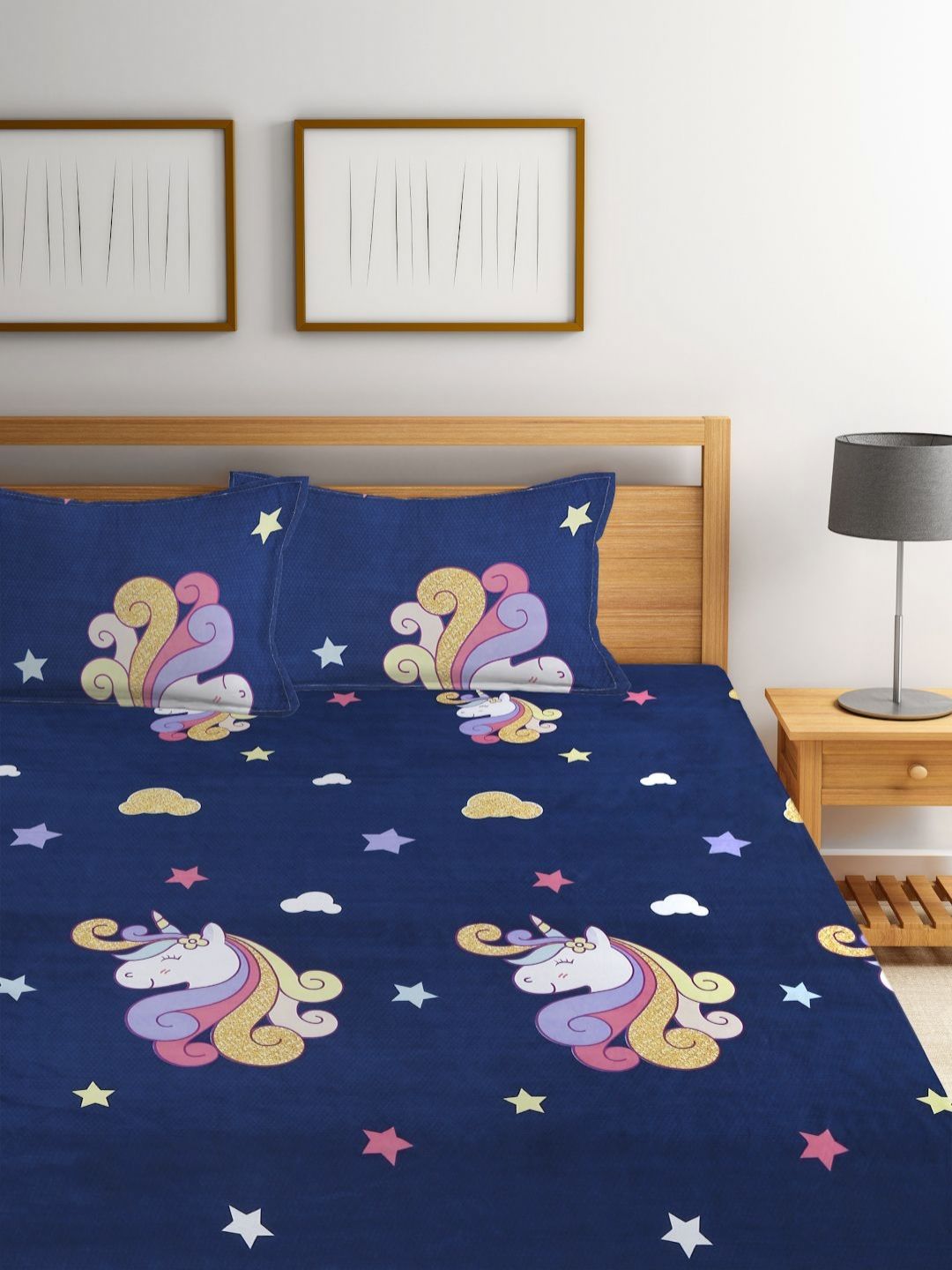 Myntra Elegant Homes Biru Watak Kartun Polycotton 300 TC Dilengkapi Cadar King Halus dengan 2 Sarung Bantal-106 x 106 inci