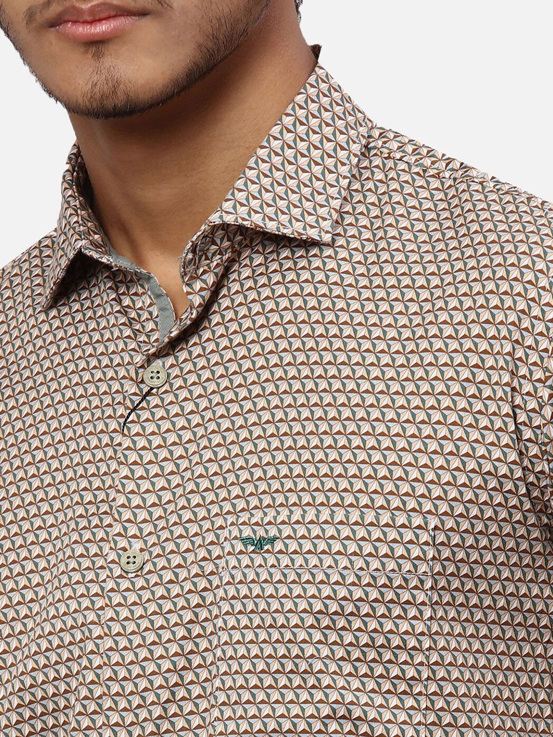 Park Avenue Geometric Printed Slim Fit Casual Shirt
