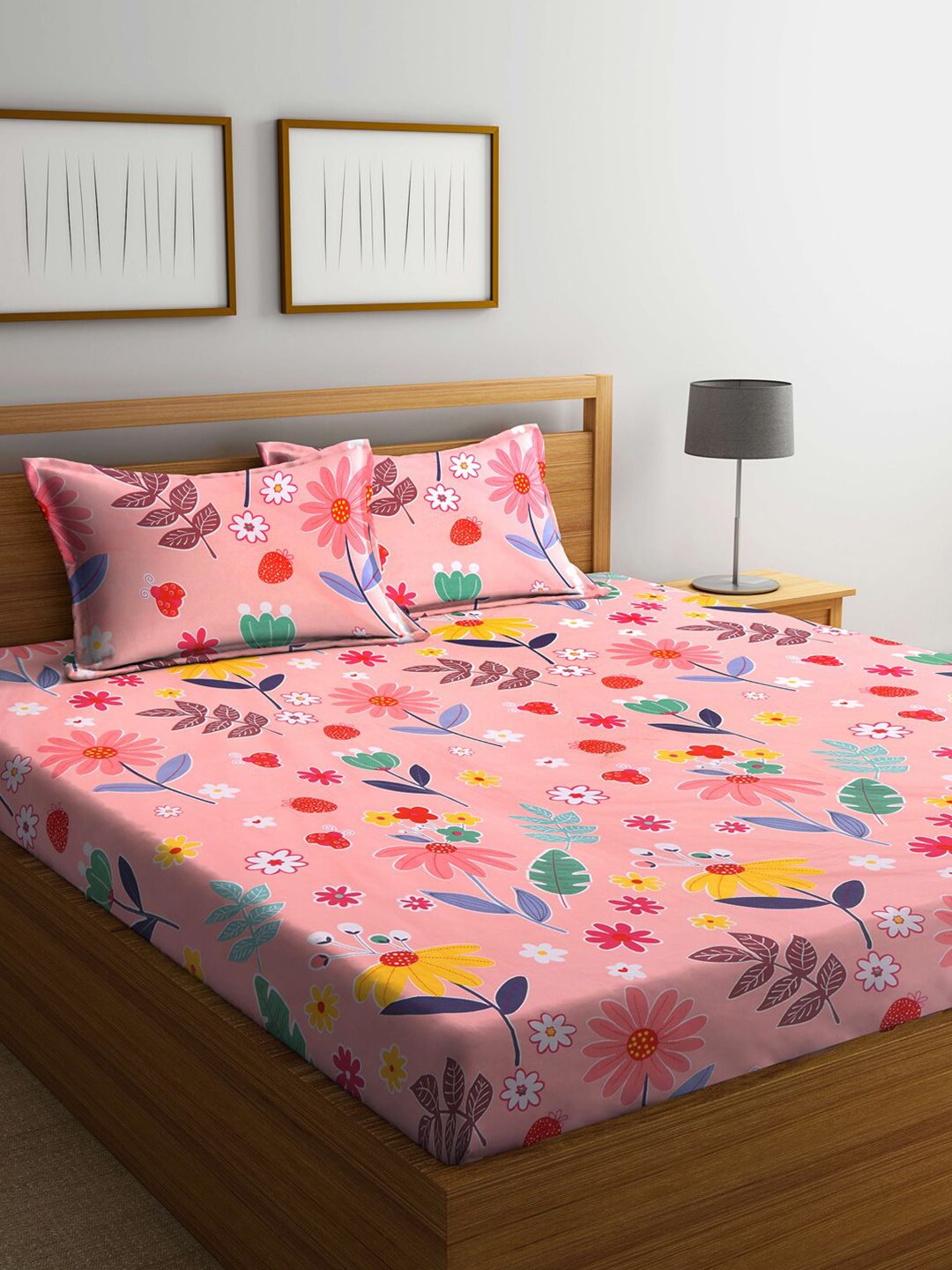 KLOTTHE Pink Floral Printed Flat 300 TC King Bedsheet with 2 Pillow Covers-250X225 cm