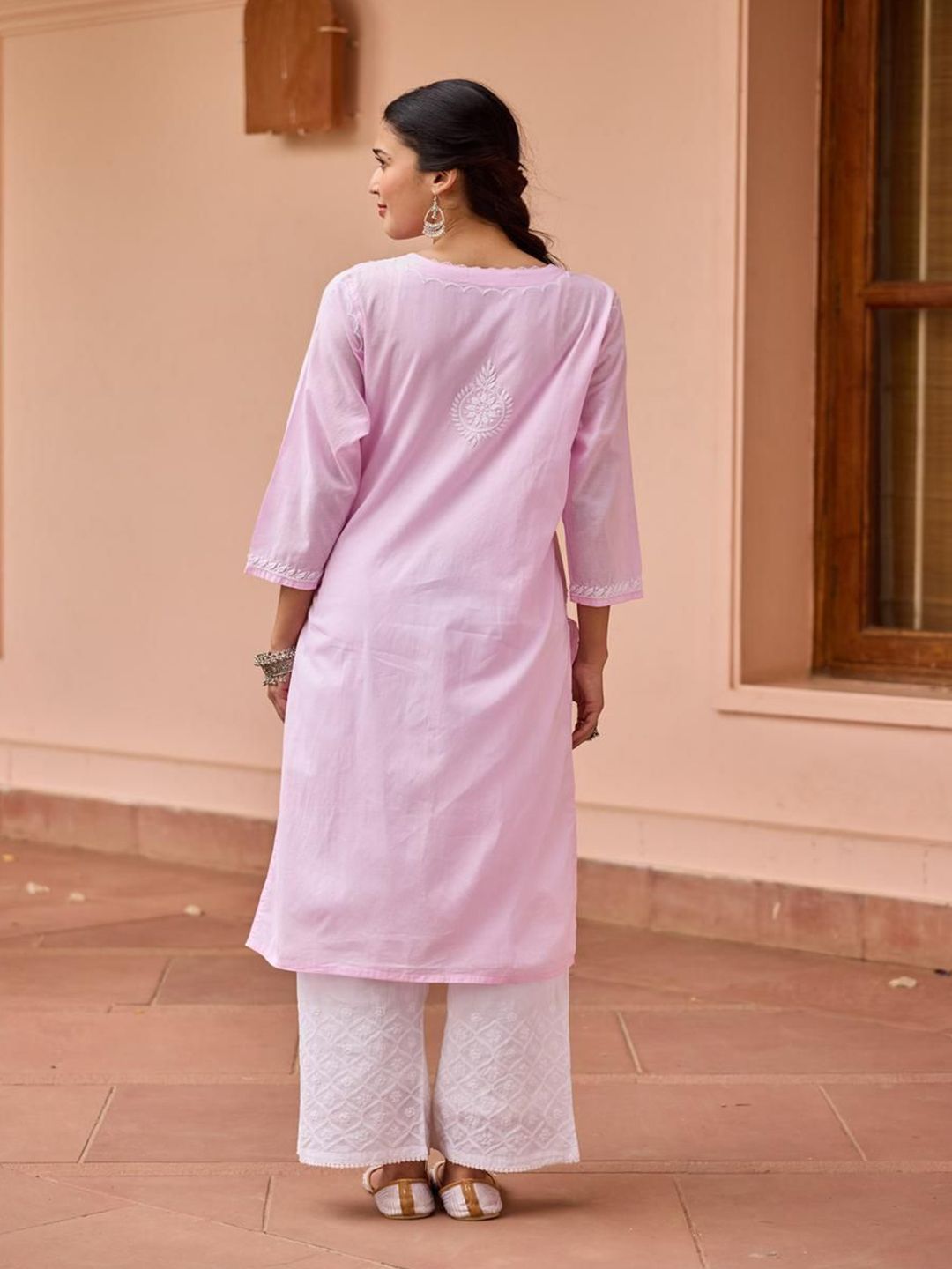 House of Chikankari Women Pink Cotton Chikankari Embroidered Kurta