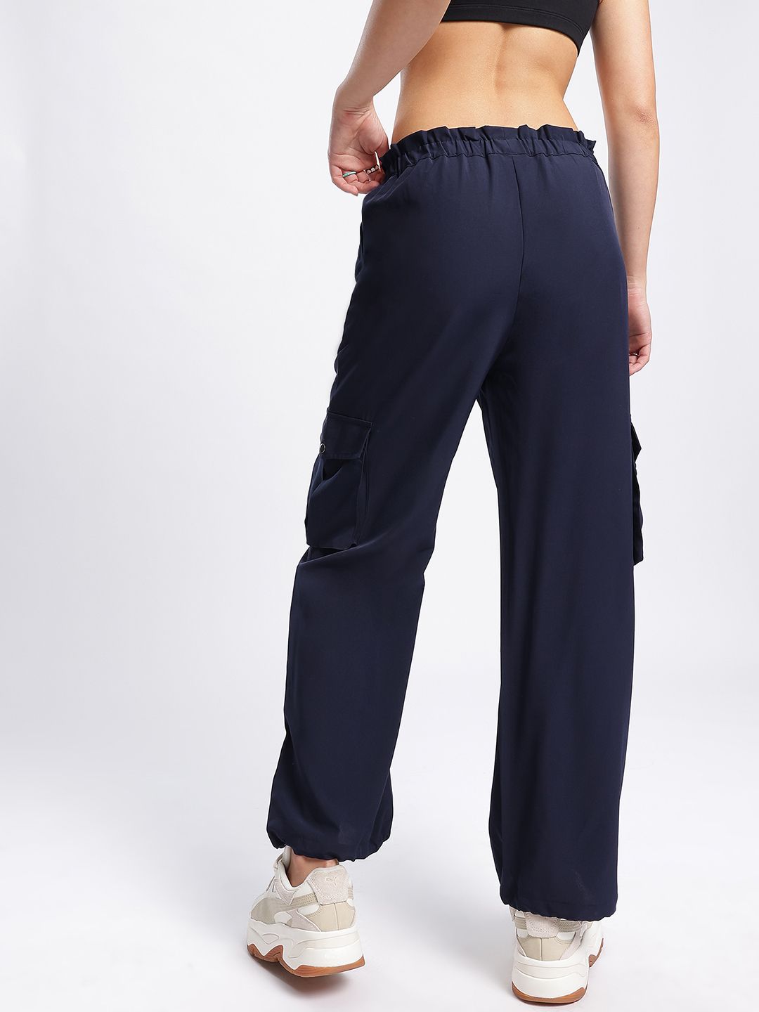 DressBerry Women Elevated Essentials Toggled Cargo Track Pant