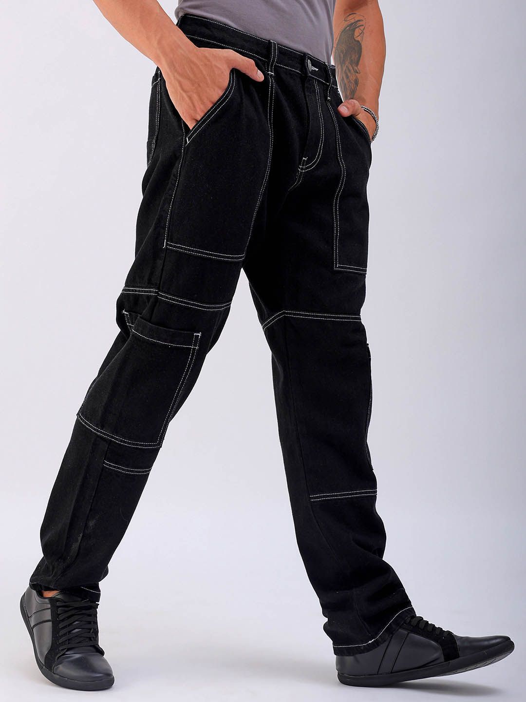 The Indian Garage Co Men Regular Fit Mid-Rise Cargo Jeans