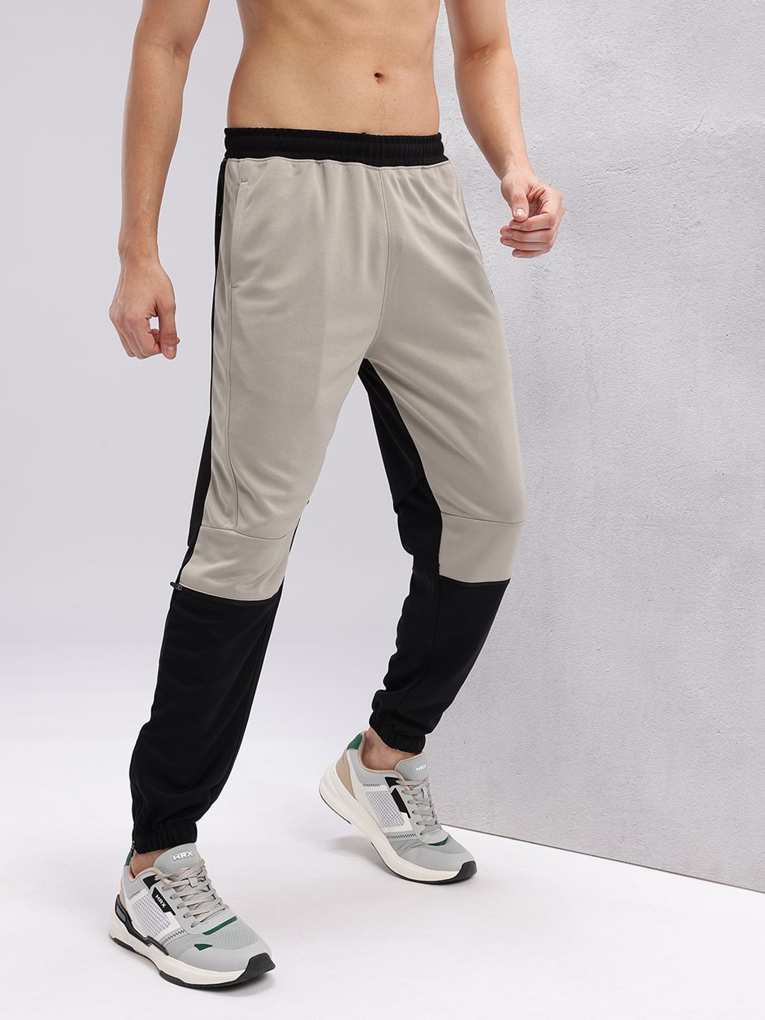 HRX by Hrithik Roshan Men Colourblocked Rapid-Dry Running Joggers