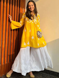 Rumah Wanita Chikankari Floral Sulam Lengan Berkobar Chikankari Floral Kurta