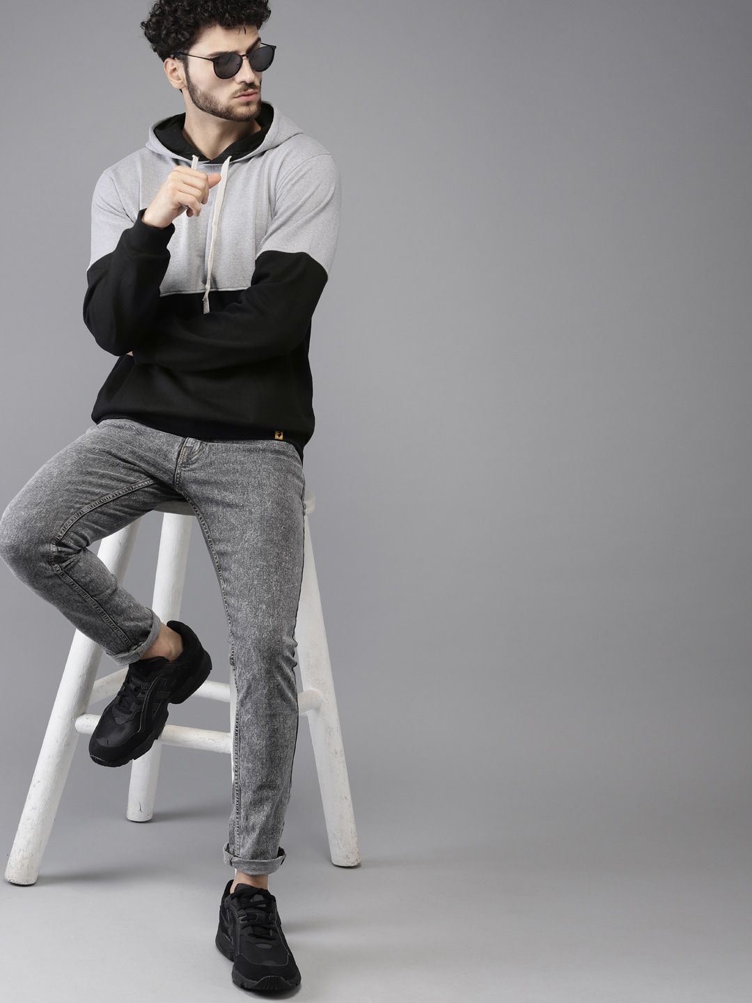 Campus Sutra Men Black & Grey Colourblocked Hooded Sweatshirt