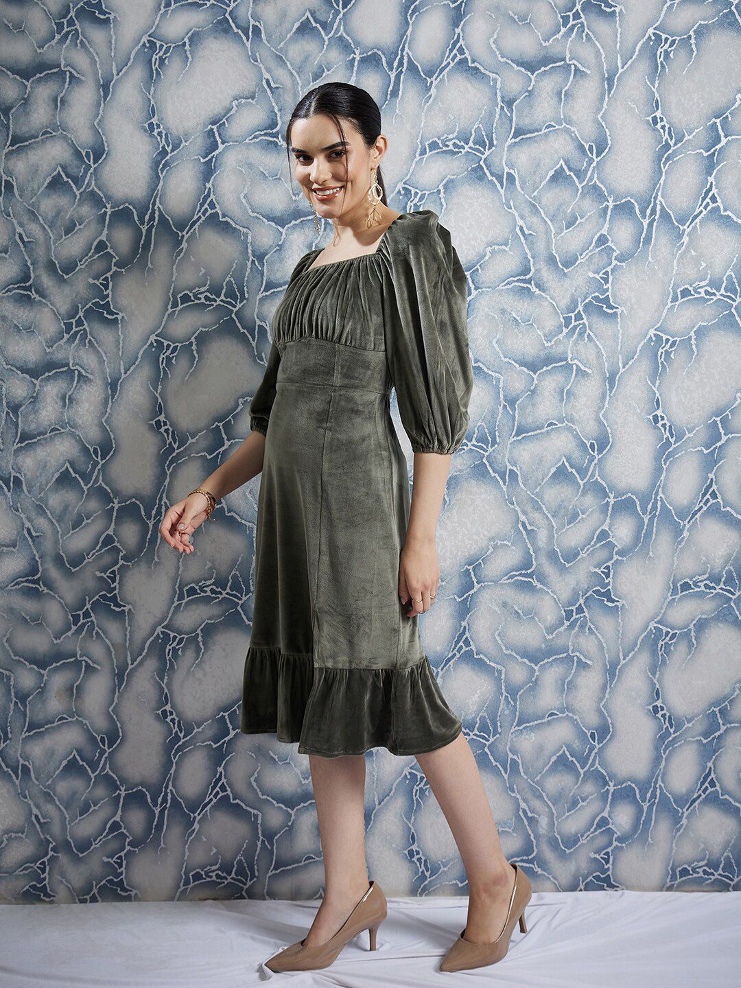 Athena Olive Green Square Neck Puff Sleeves Gathered Detailed Midi Sheath Dress