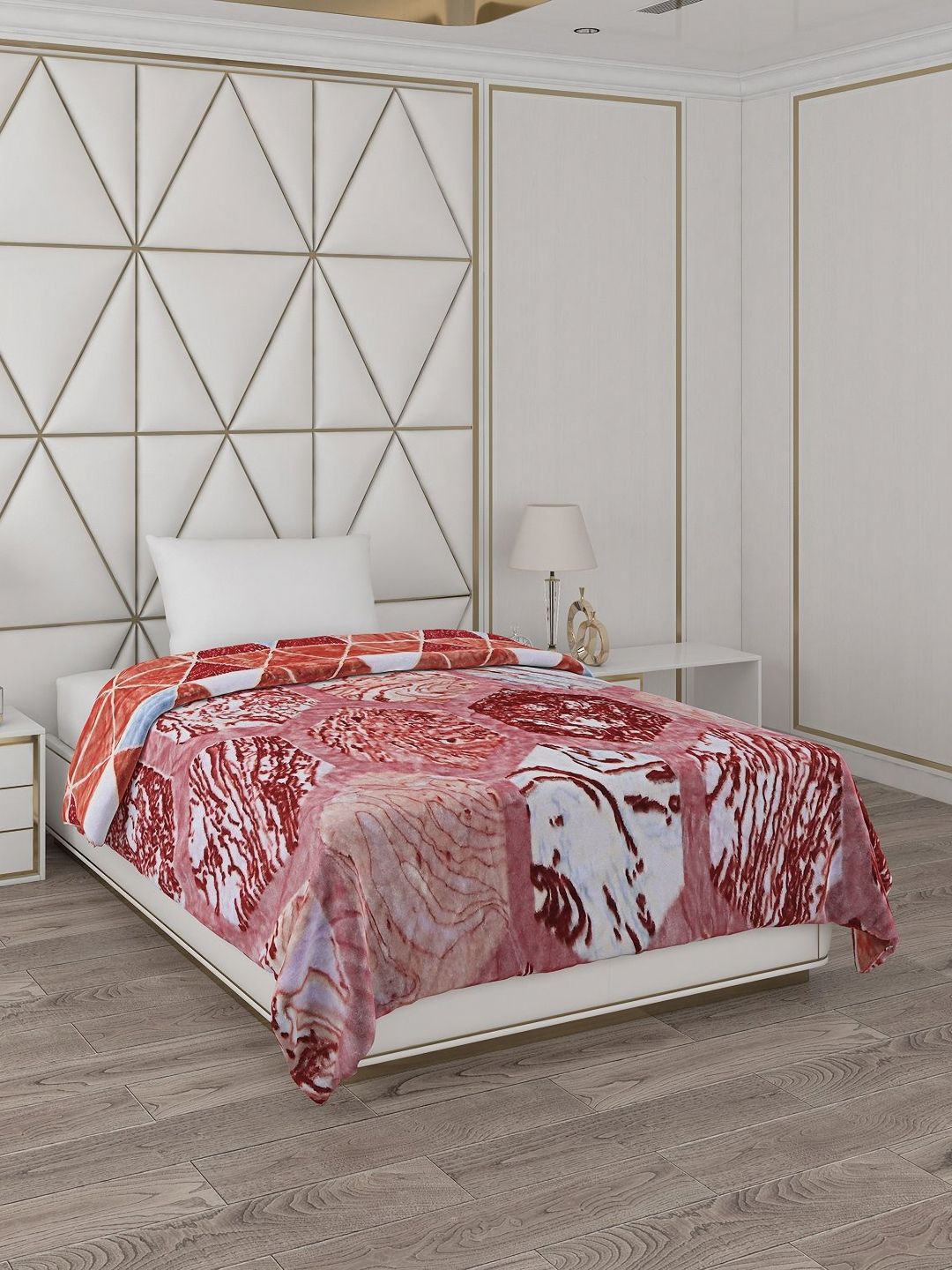 Monte Carlo White & Orange Geometric Mild Winter 500 GSM Single Bed Blanket