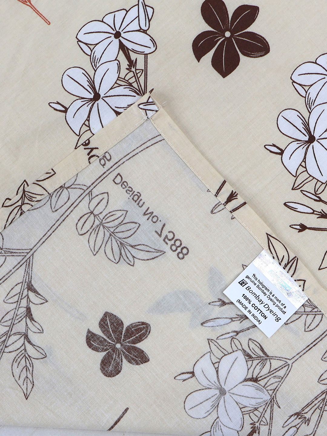 BOMBAY DYEING Brown Vintage Printed Pure Cotton 180 TC  Bedsheet Set 1.52 m X 2.28 m
