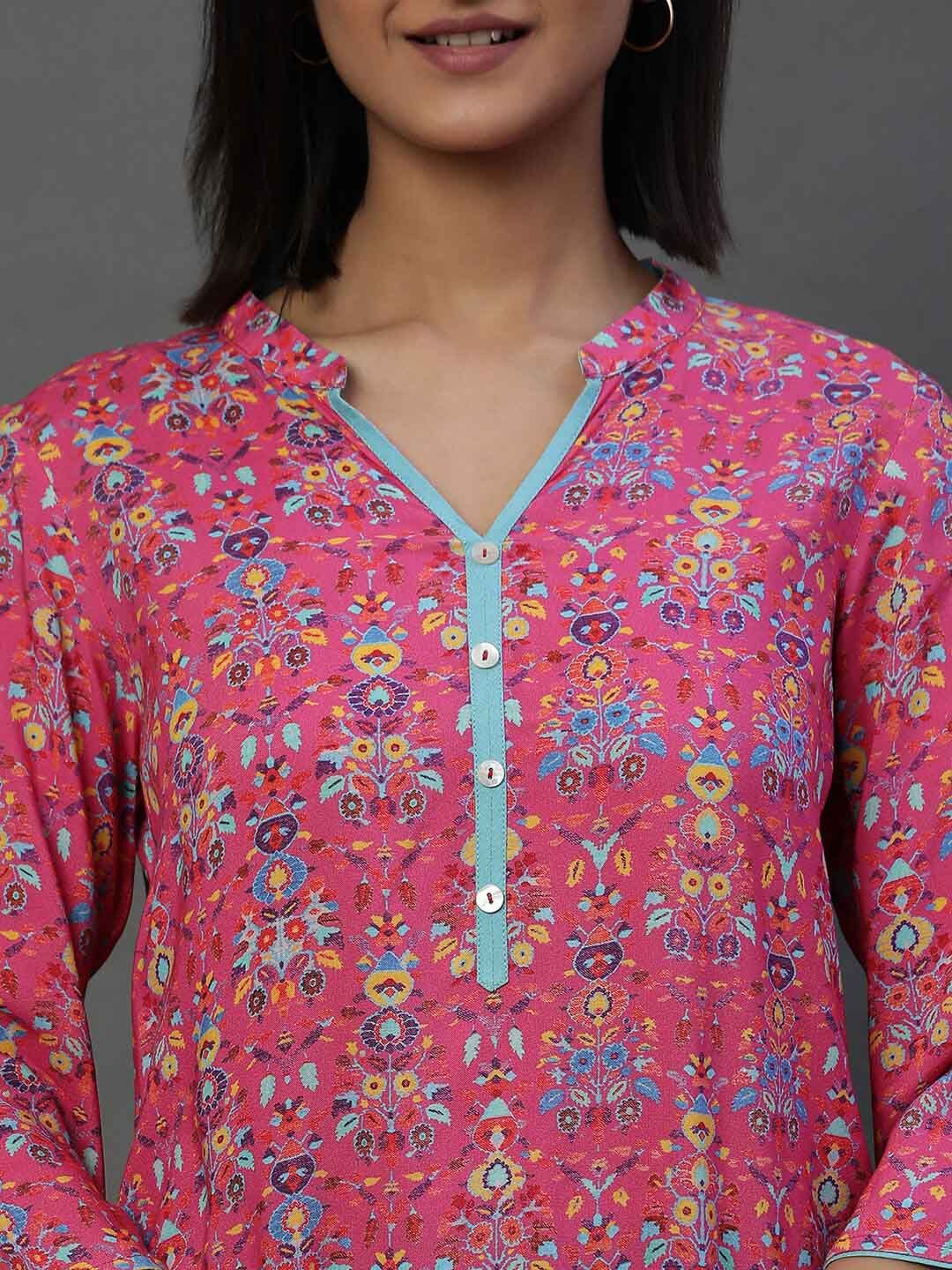 AURELIA Floral Printed Mandarin Collar Straight Kurti