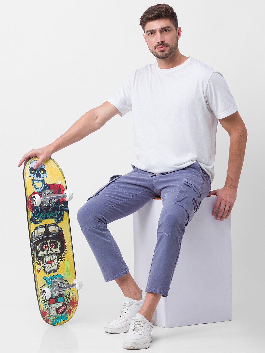 SPYKAR Men Grey Slim Fit Joggers Trousers
