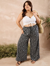 Berrylush Curve Women Black Floral Printed Relaxed High-Rise Parallel Trousers