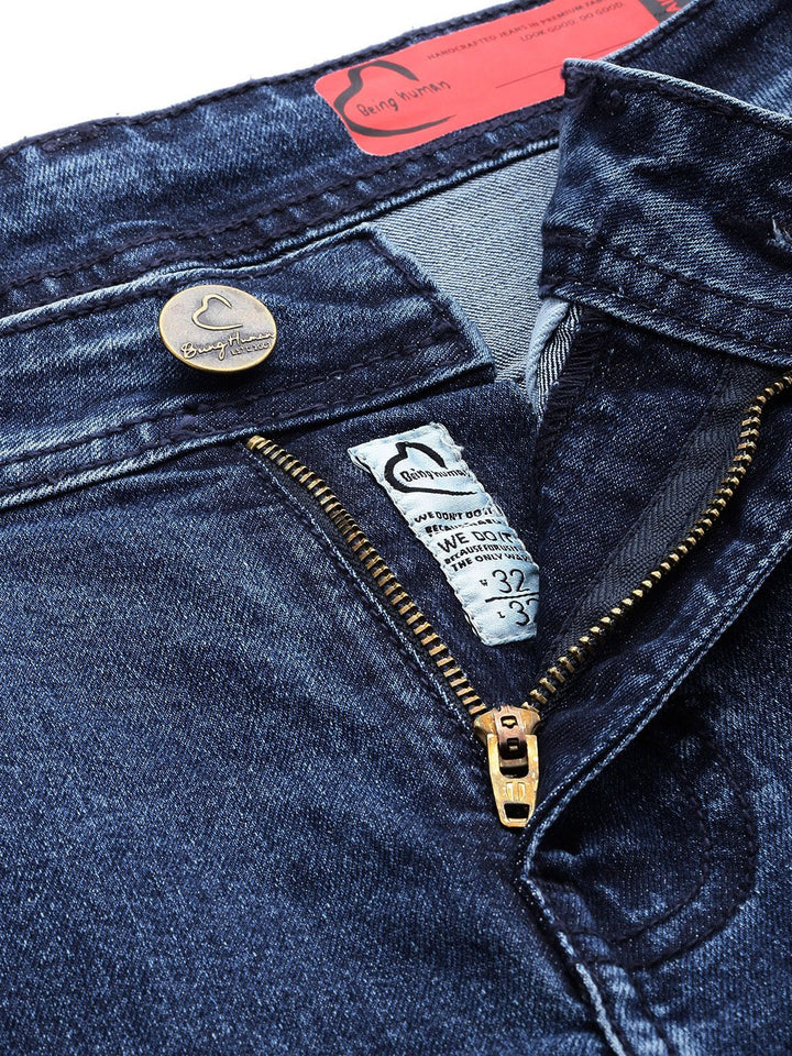 Menjadi Manusia Seluar Jeans Boleh Renggang Lurus Fit Lurus Pudar