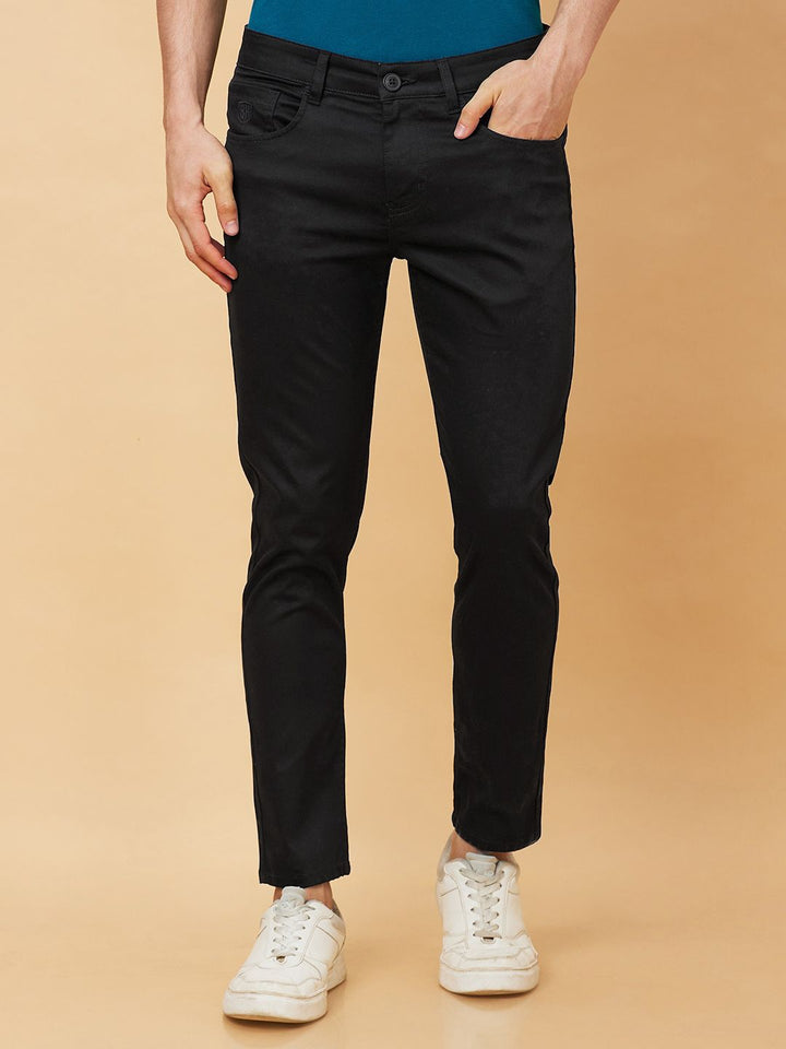 Menjadi Lelaki Manusia Mid Rise Pepejal Pepejal Fit Chinos Seluar