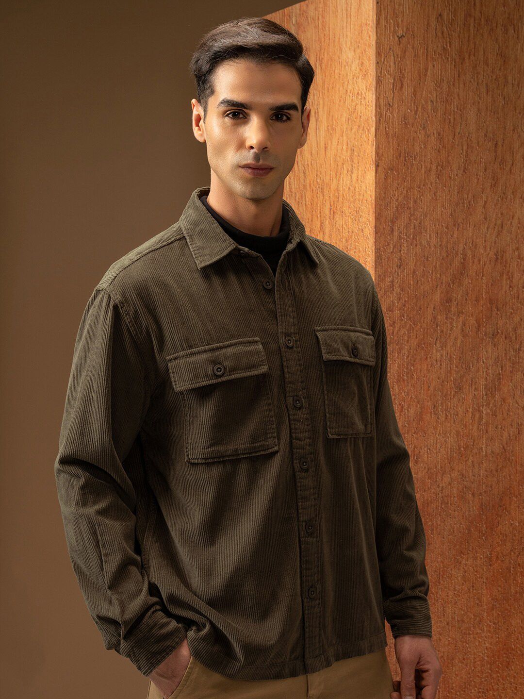 LOCOMOTIVE Oversized Corduroy Solid Utility Pocket Overshirt