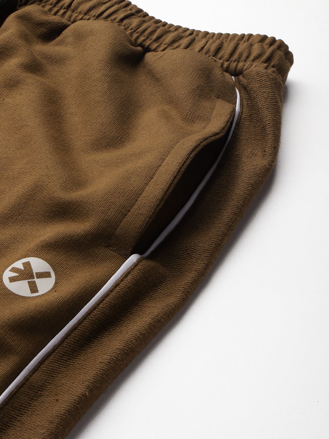 HRX by Hrithik Roshan Men Contrast Piping Detailed Yoga Joggers