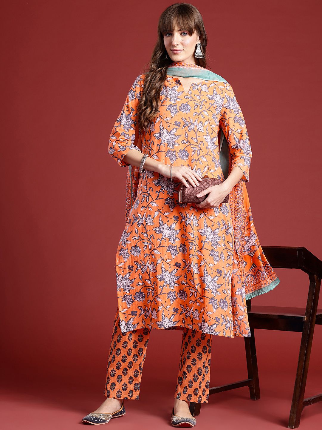 Anouk Floral Printed Pure Cotton Kurta dengan Seluar & Dupatta