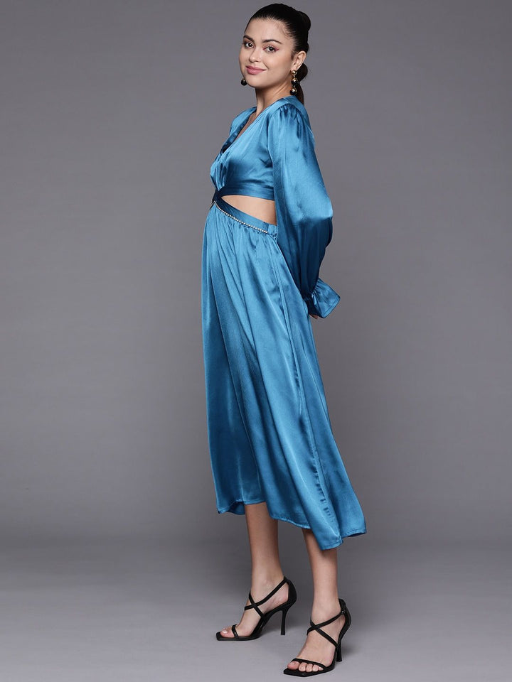 SASSAFRAS Women Blue Solid A-Line Midi Dress