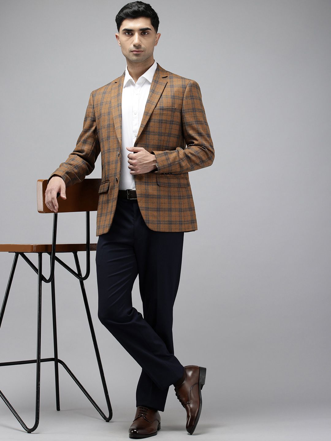 Park Avenue bertenaga Lapel Breasted Single diperiksa Slim Fit Blazer Formal