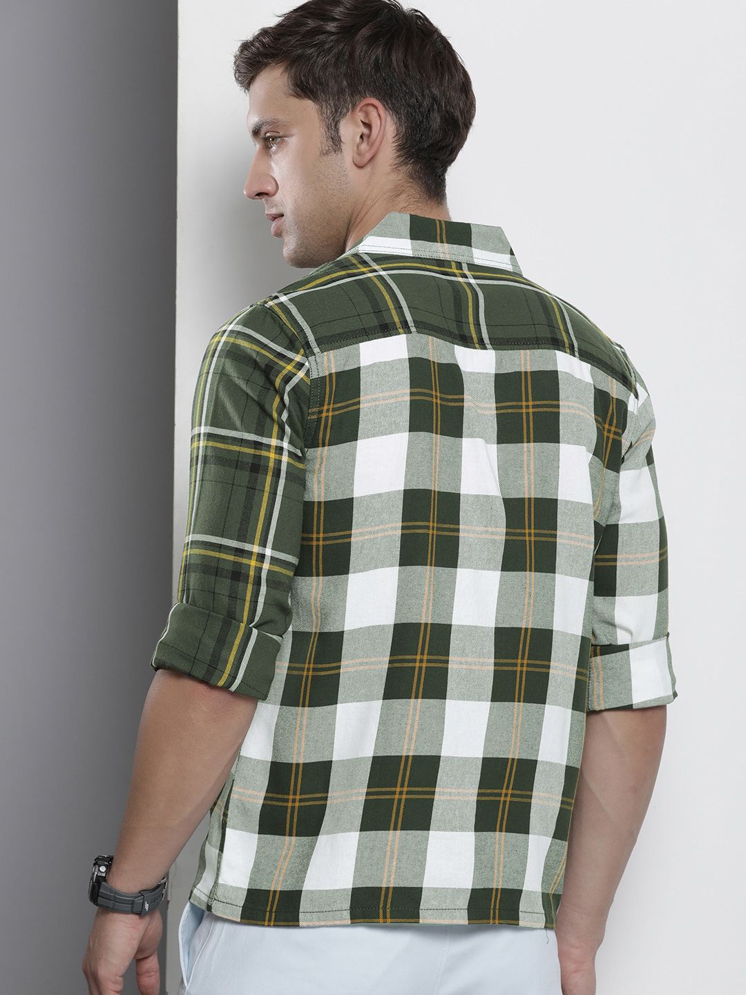 The Indian Garage Co Men Opaque Checked Casual Shirt