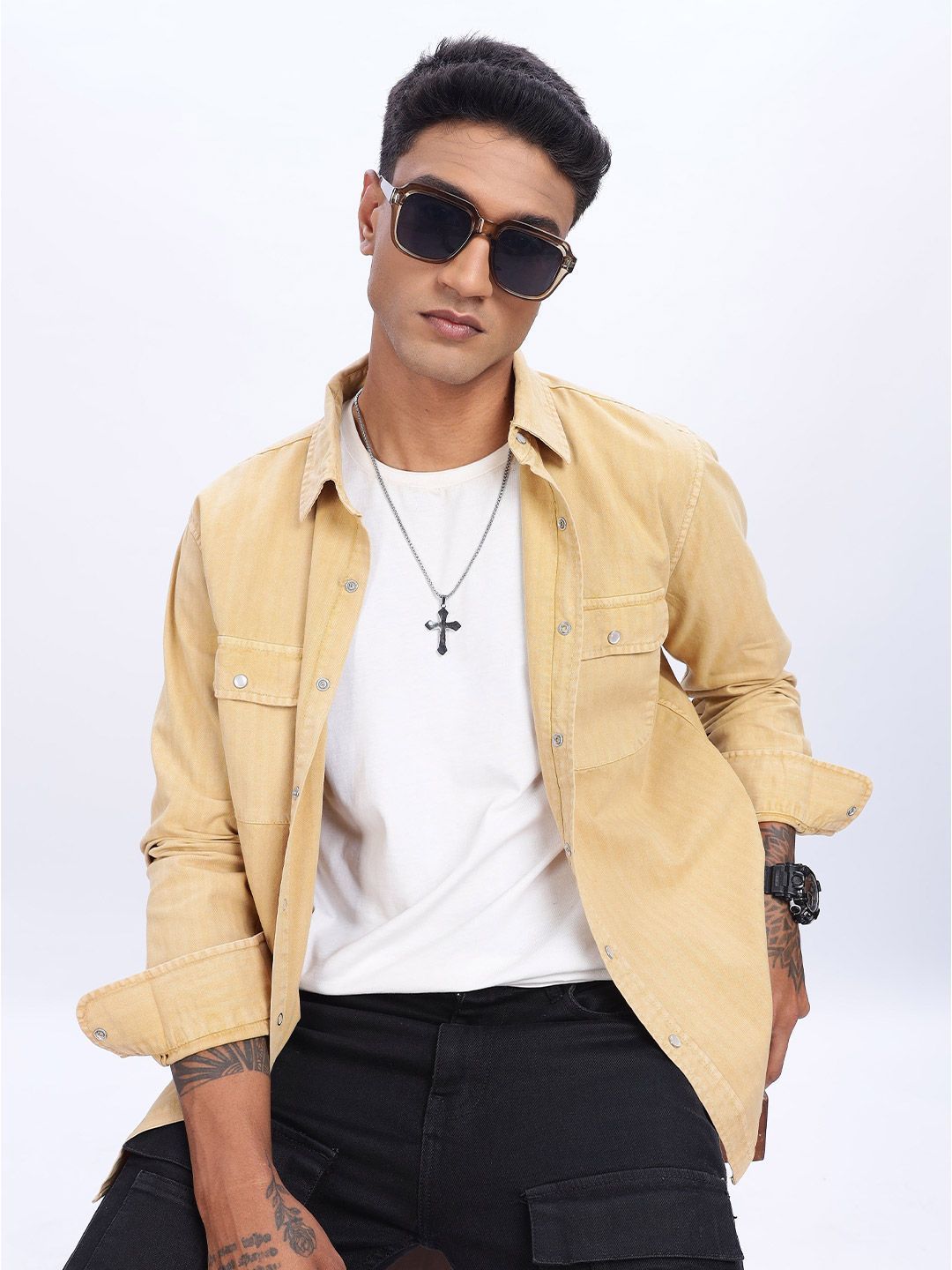 Eszett Long Sleeves Spread Collar Opaque Pure Cotton Regular Fit Casual Shirt