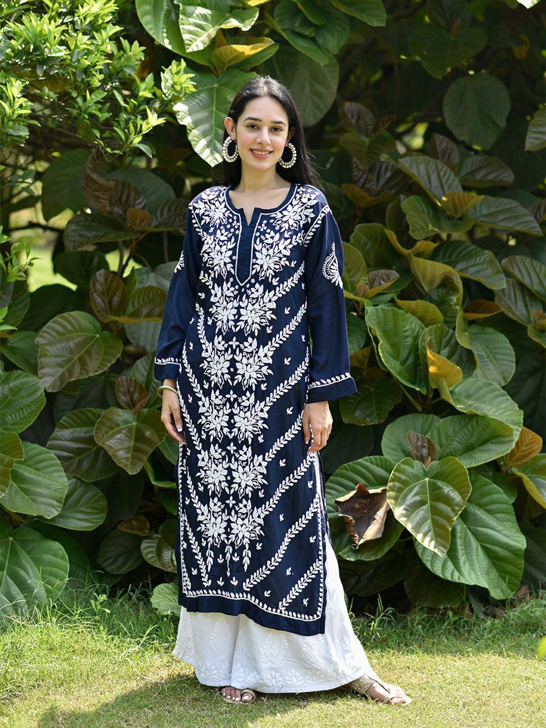 Rumah Chikankari Wanita Navy Blue Modal Chikankari Sulam Kurta
