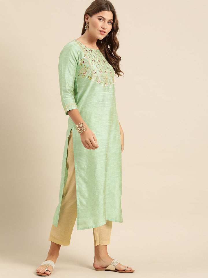 Varanga Women Sea Green Floral Embroidered Kurta