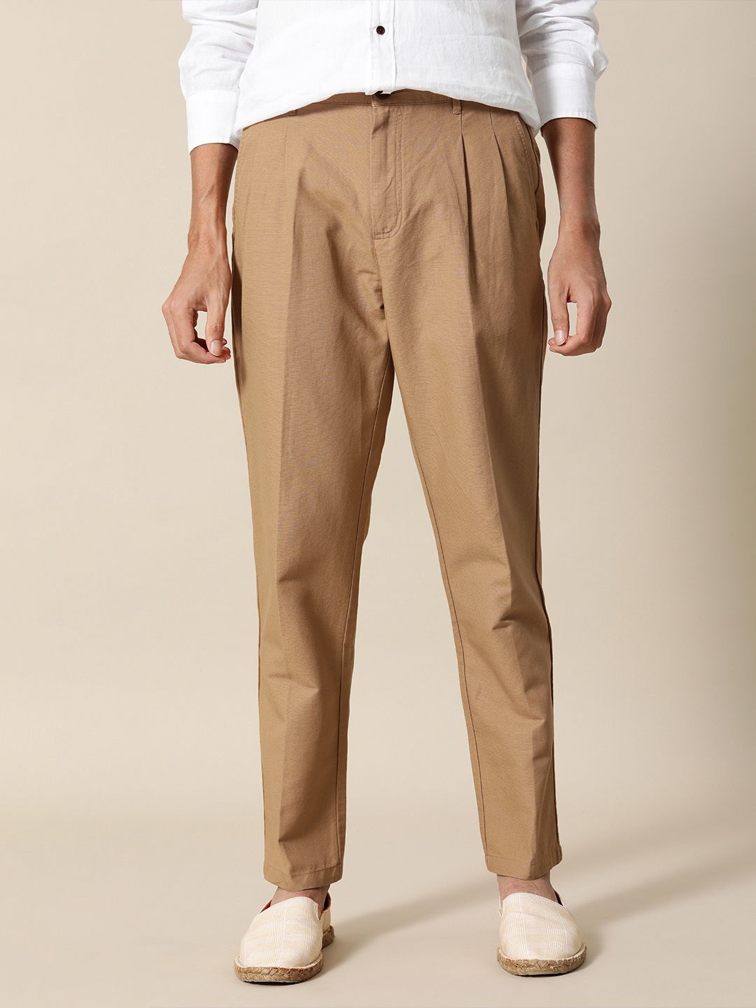 Mr Bowerbird Men Camel Brown Liberal Fit Pleated Trousers