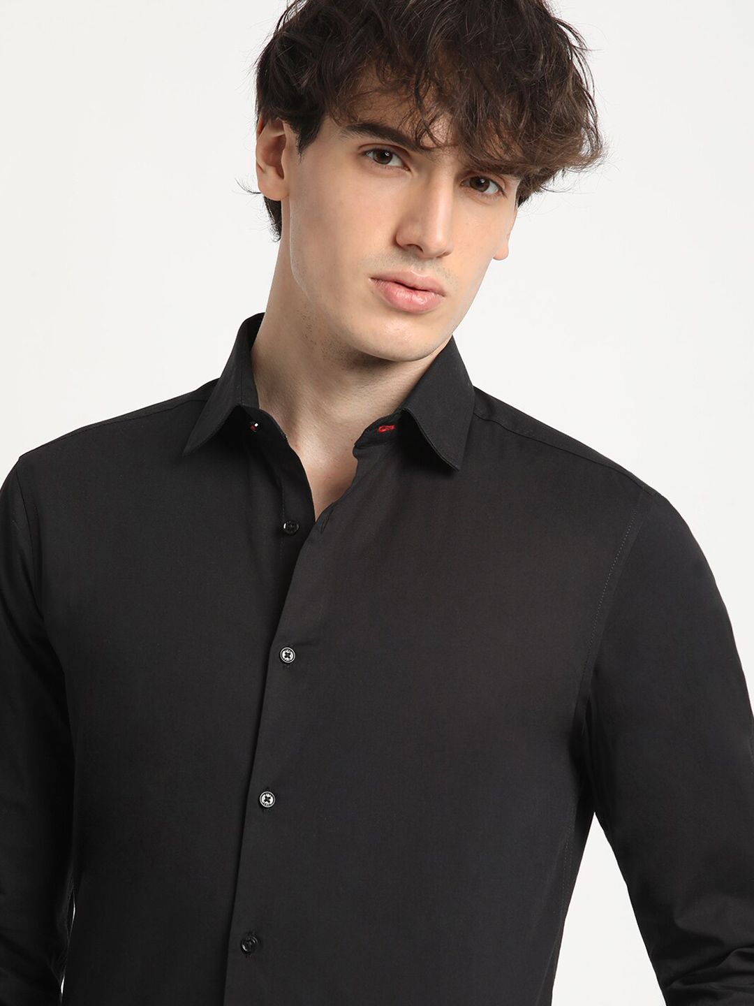 THE BEAR HOUSE Men Solid Tailored Fit Formal Shirt