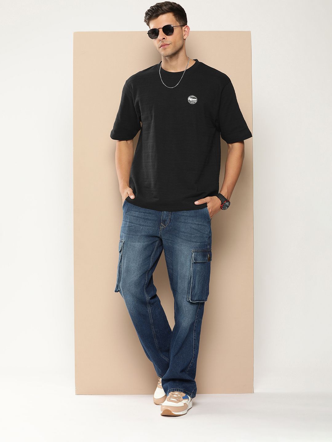 Difference of Opinion Men Black Solid Cotton Drop-Shoulder Oversized Fit T-shirt