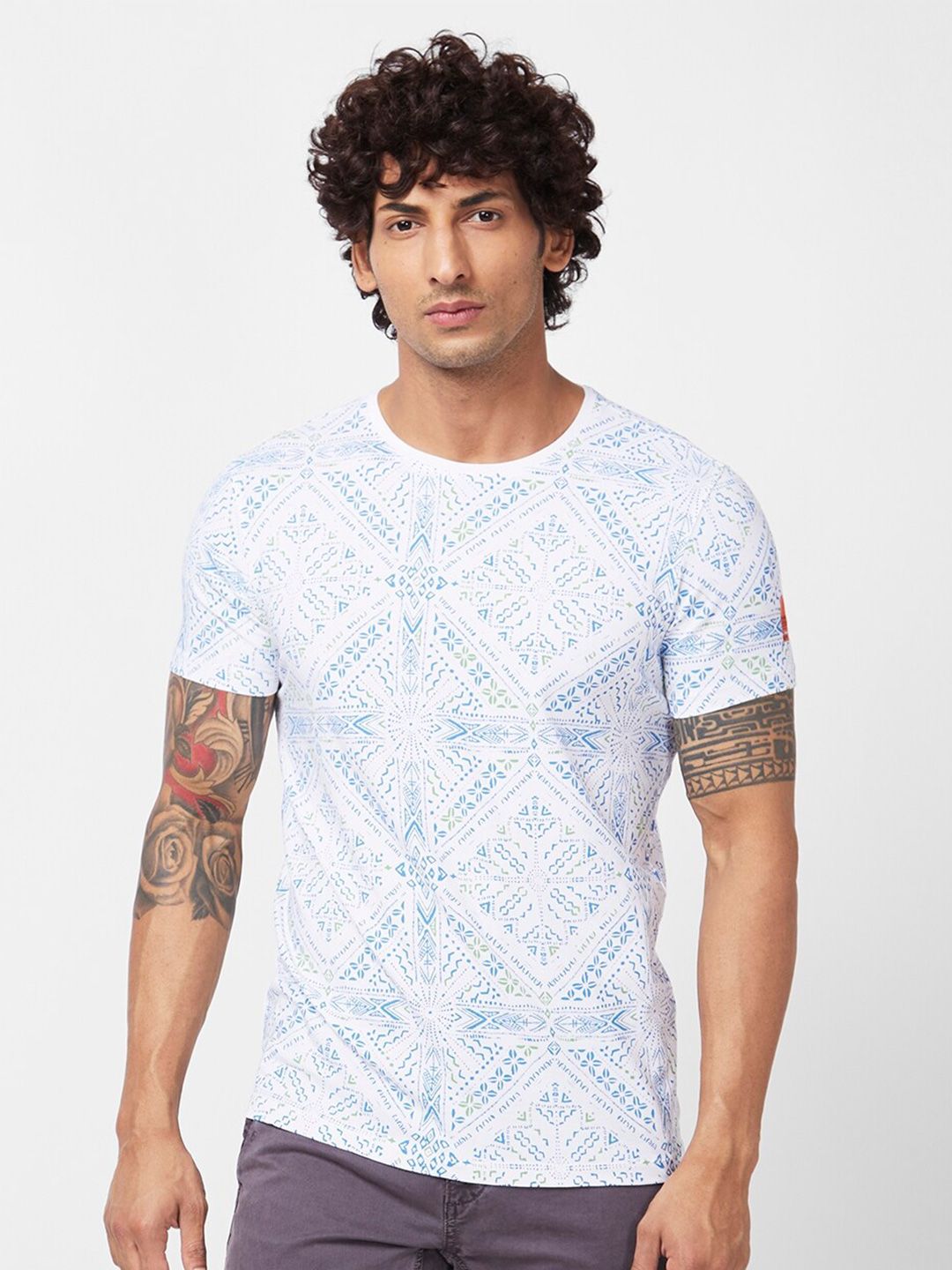 SPYKAR Geometric Printed Slim Fit Cotton T-Shirt