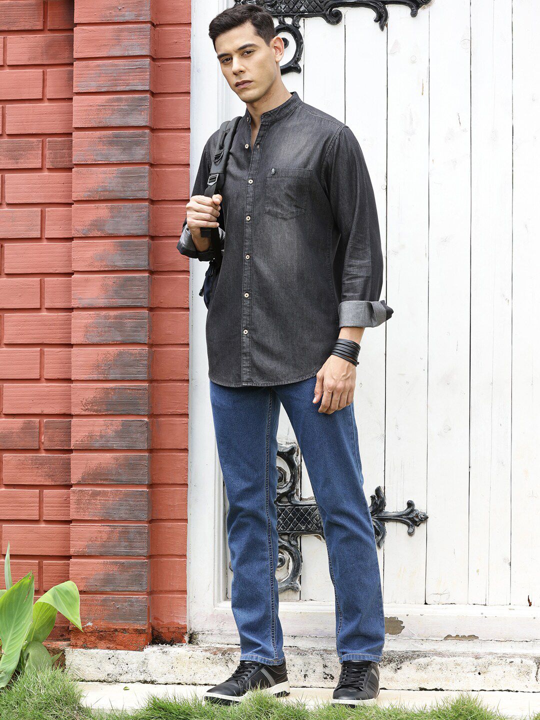 Thomas Scott Men Solid Cotton Smart Slim Fit Opaque Casual Shirt
