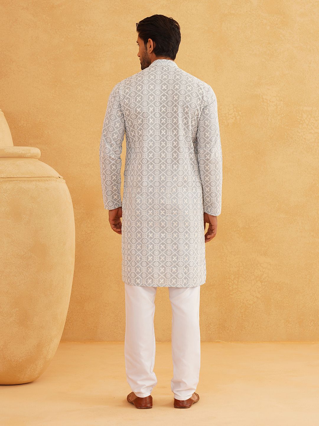 SOJANYA Motif Etnik Sulam Kurta Kapas Tulen Biasa Dengan Churidar