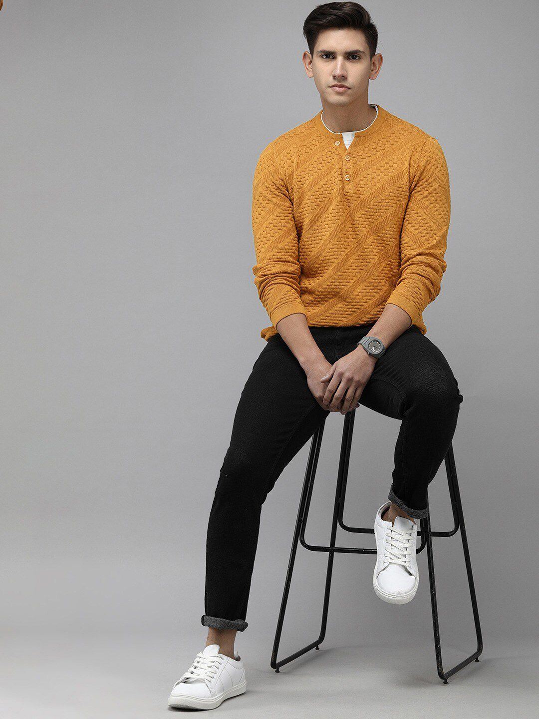 THE BEAR HOUSE Ardor Edition Men Self Design Henley Neck Slim Fit T-shirt