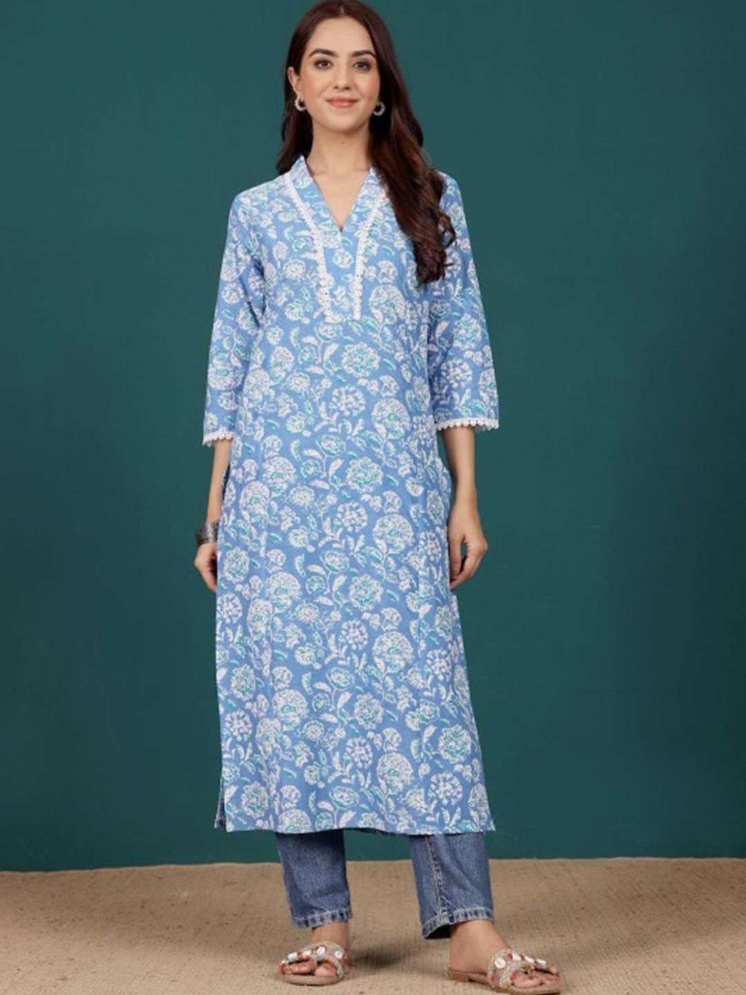 Varanga Women Floral Printed Floral Kurta
