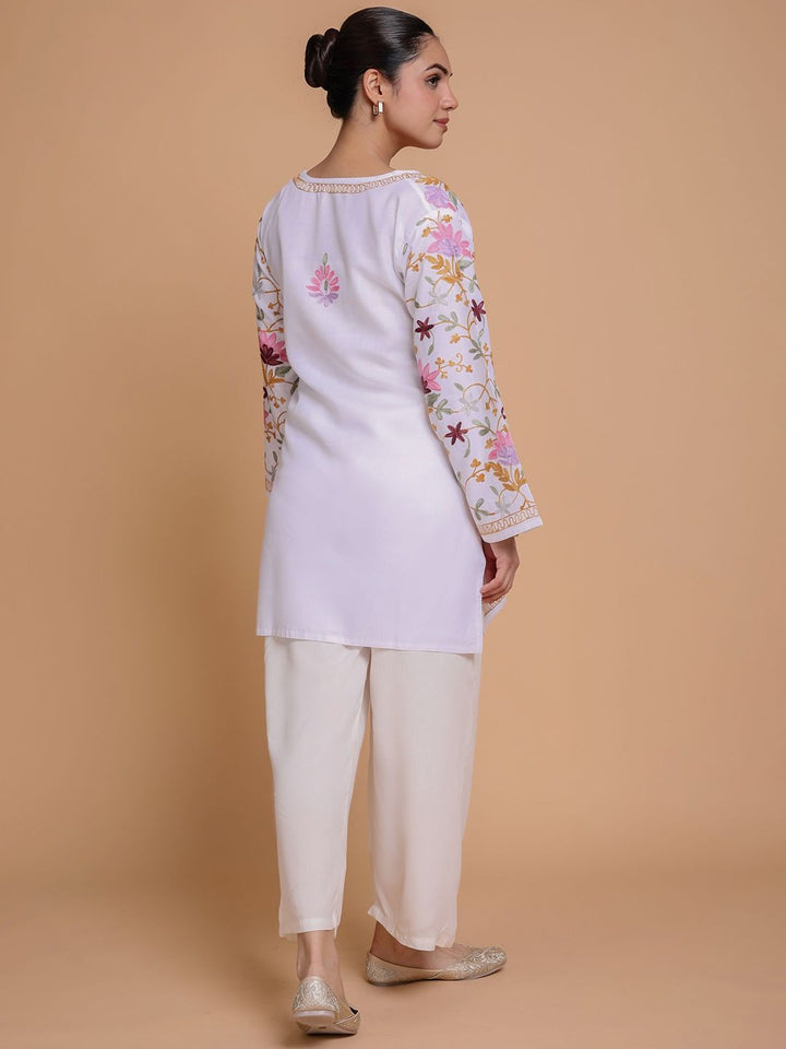 HOUSE OF KARI Floral Embroidered Notch Neck Cotton Straight Kurta