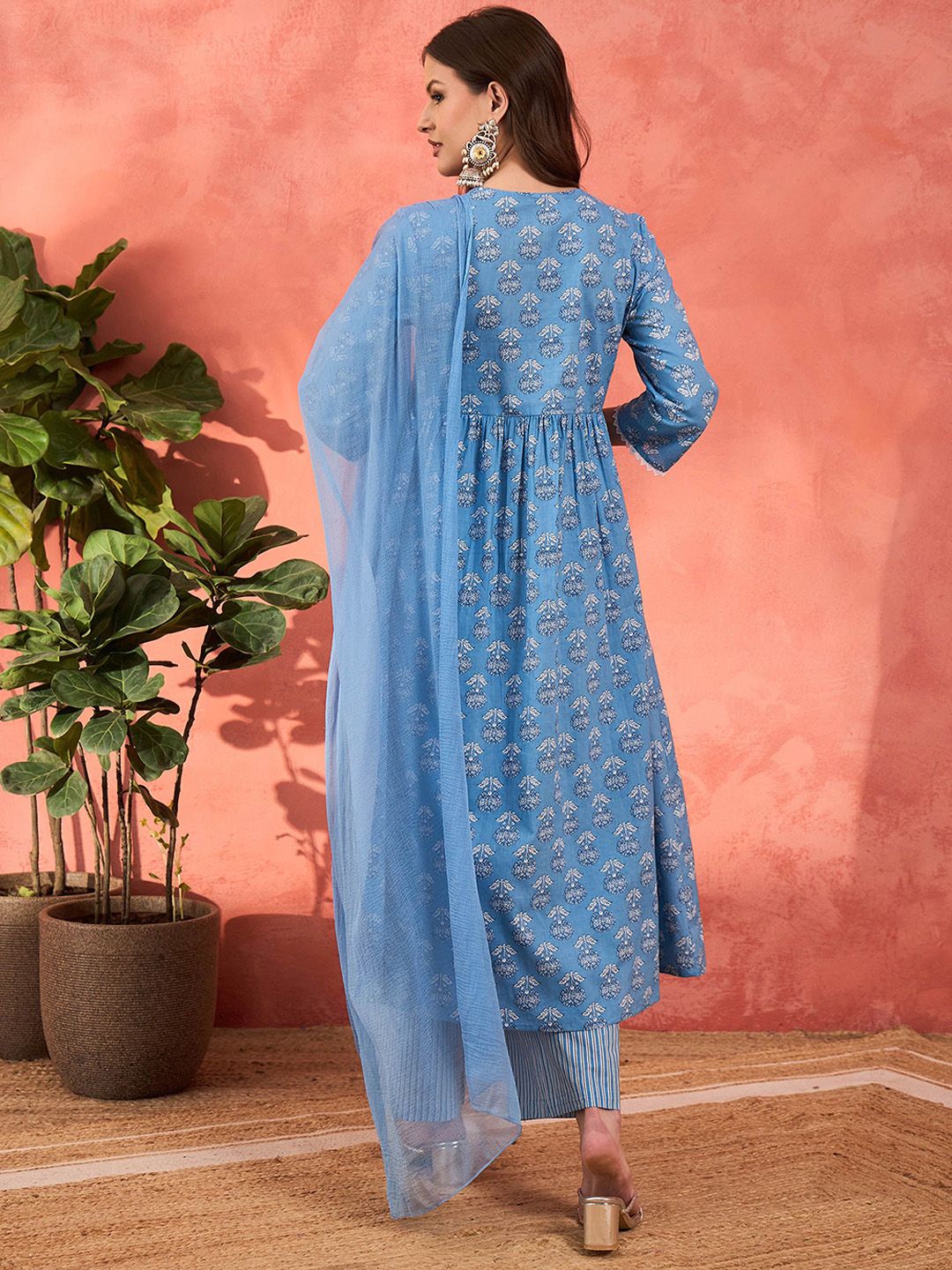 Shae by SASSAFRAS Floral Printed V-Neck Pure Cotton A-Line Kurta With Trousers & Dupatta