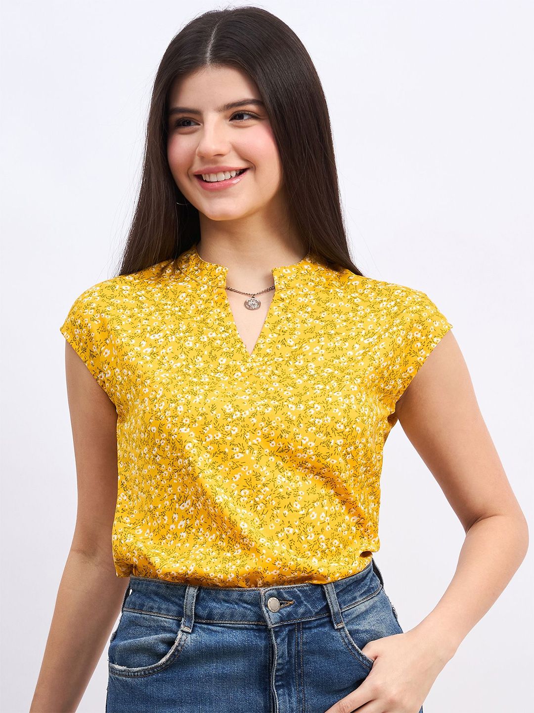 Berrylush Floral Print Keyhole Neck Top