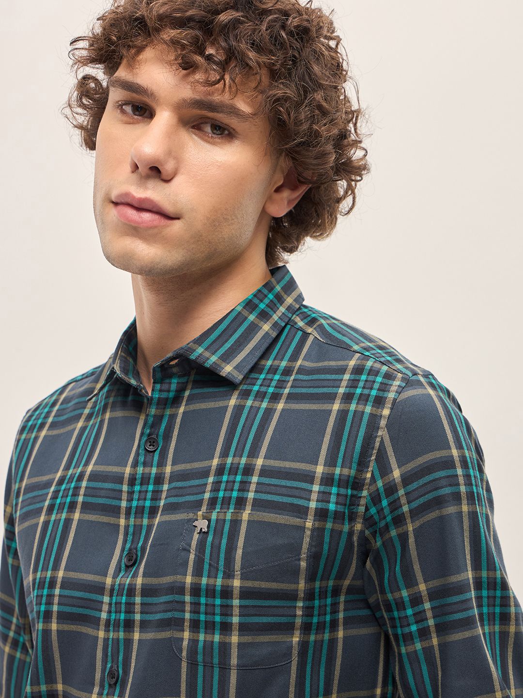 THE BEAR HOUSE Men Spread Collar Tartan Checked Cotton Slim Fit Casual Shirt