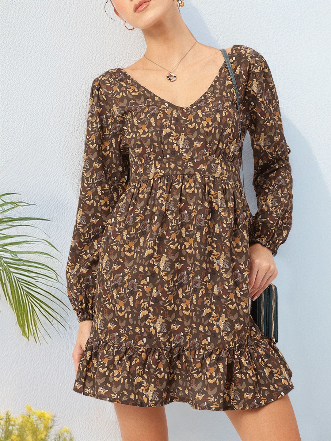 DressBerry Soft & Sassy Puff Sleeve Floral Printed Empire Mini Dress