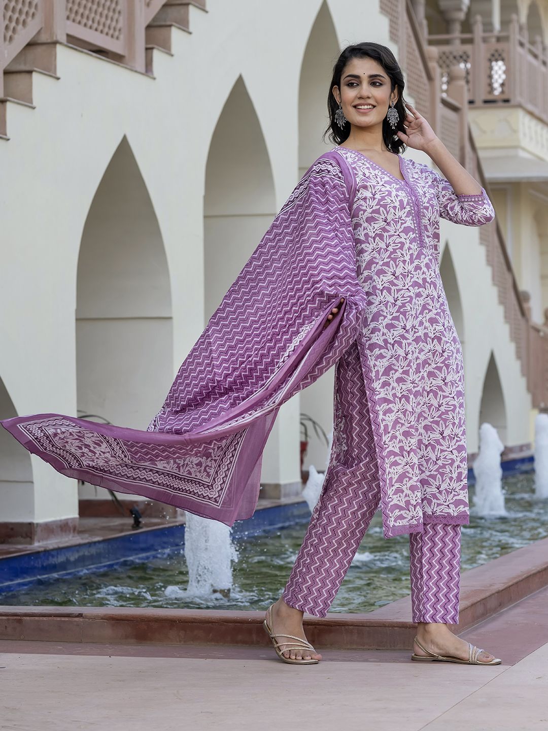 KALINI Women Floral Printed Regular Pure Cotton Kurta with Trousers & With Dupatta