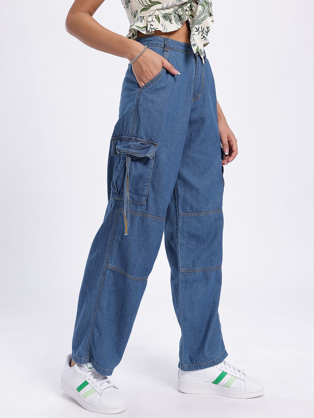 DressBerry Women Panelled Cargo-Style Baggy Jeans