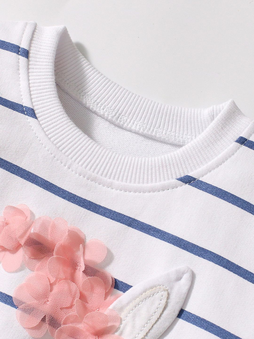 YK Girls Striped T-shirt With Trousers