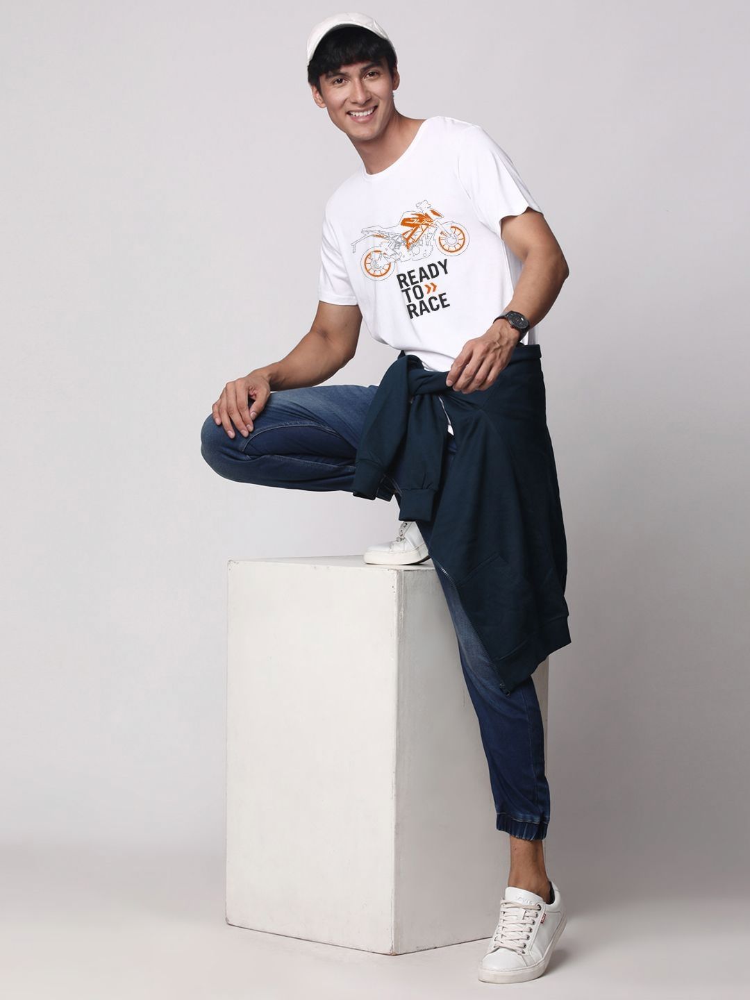 ADRO Men Graphic Printed Round Neck Cotton T-shirt