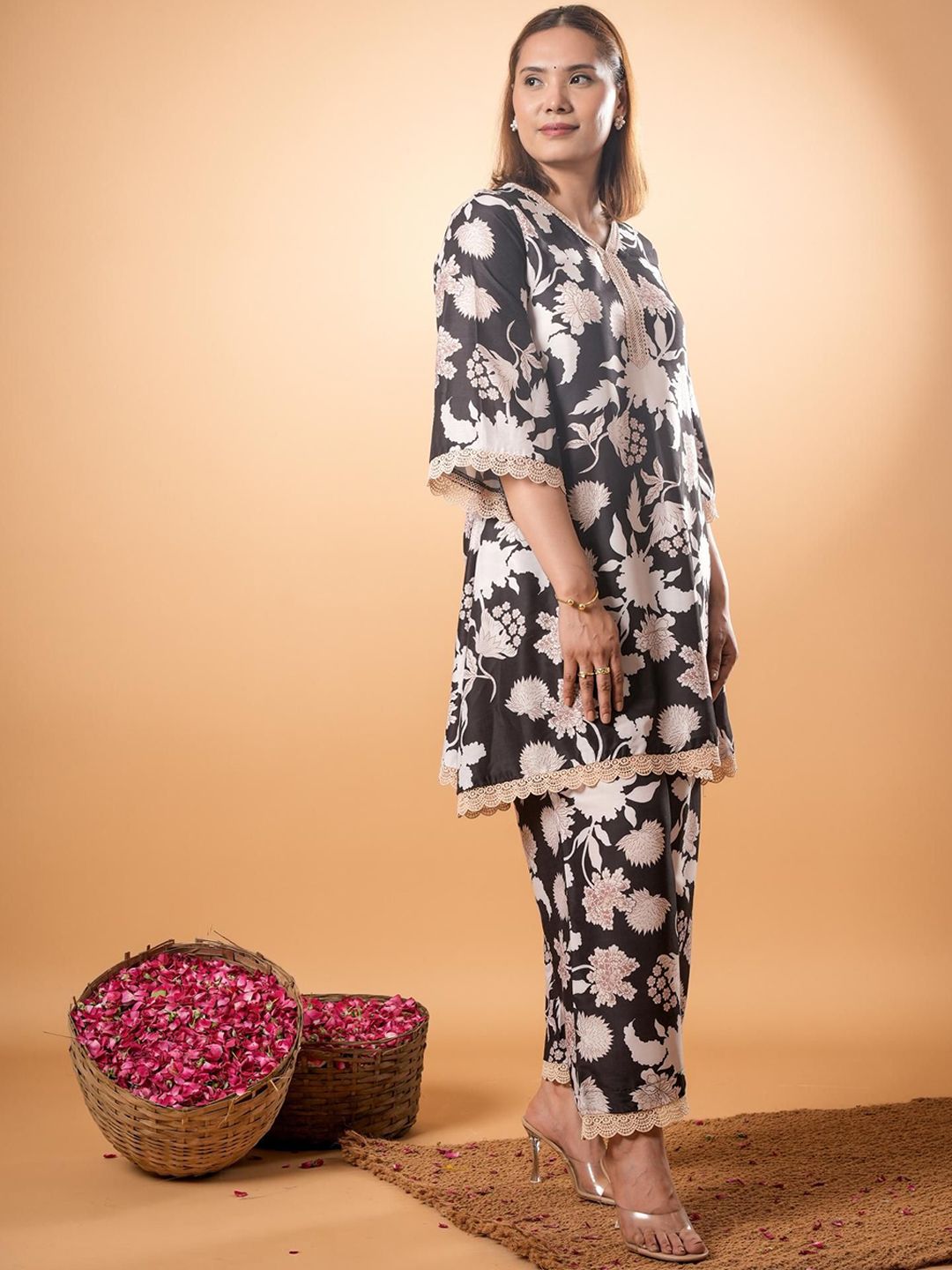 Tunik V-Neck Kapas Tulen Bercetak Mamicha Dengan Palazzo Co-Ords