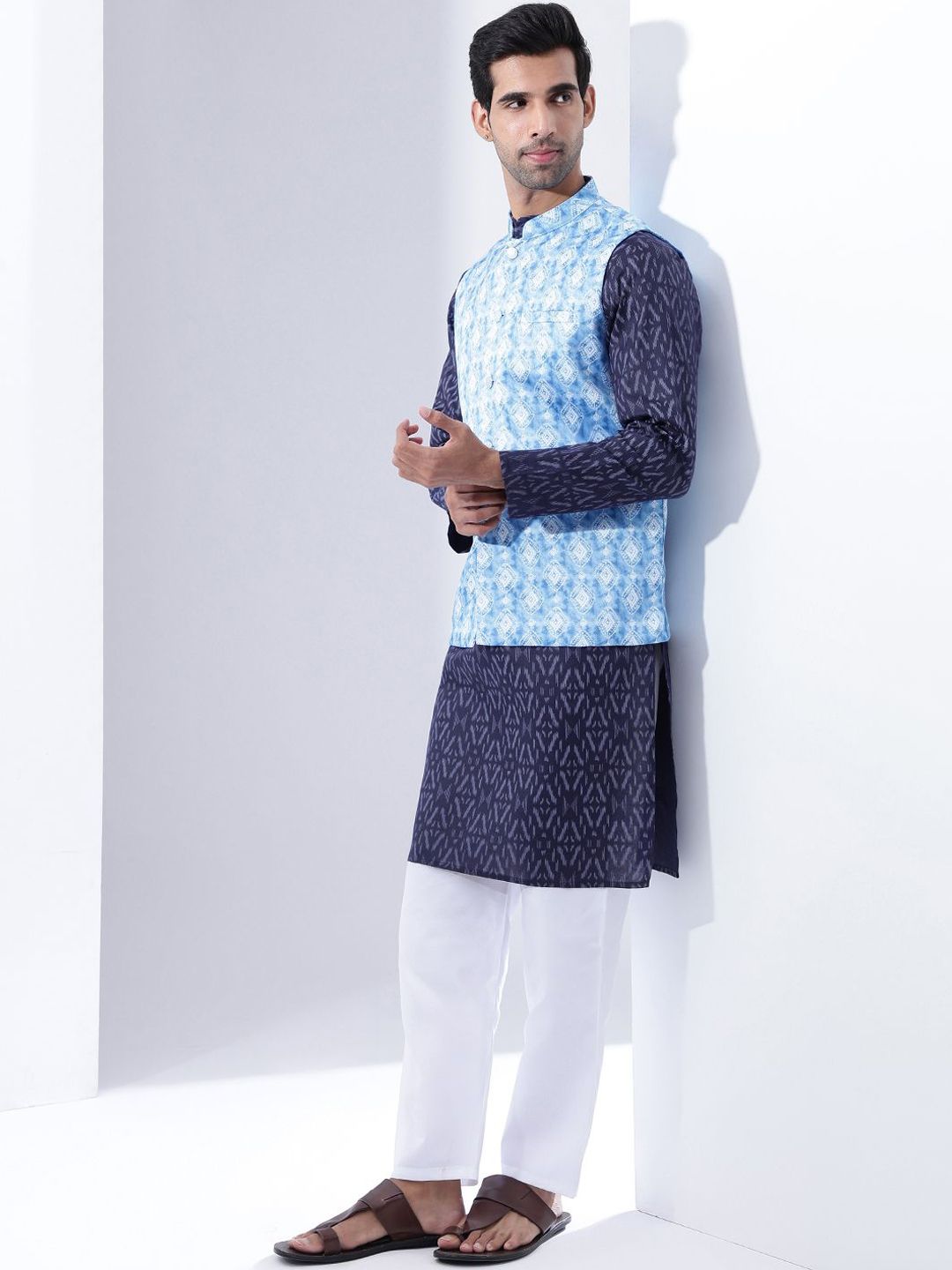 Anouk Men Ethnic Motifs Printed Kurta with Pyjama