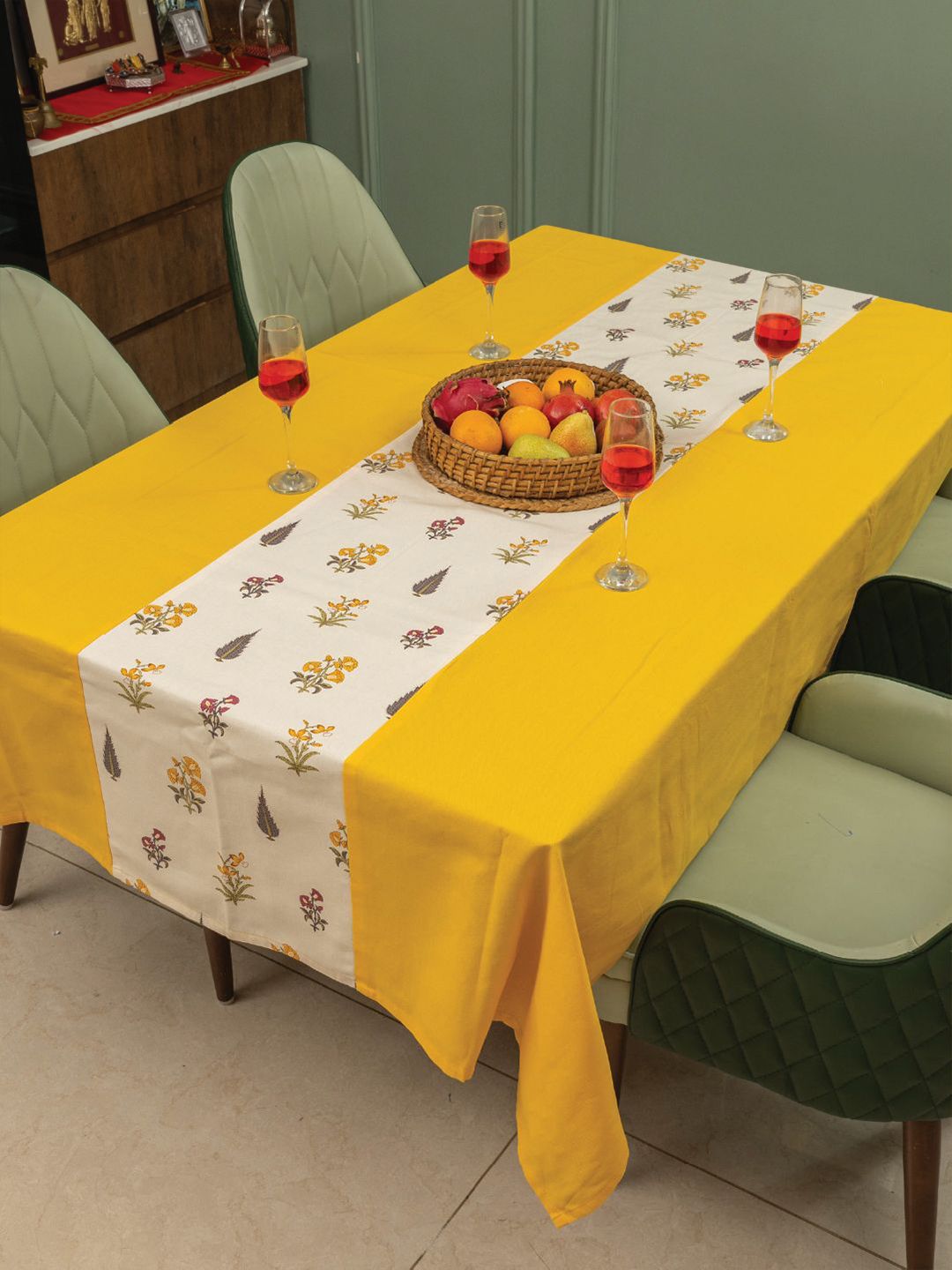 URBAN SPACE Yellow Floral Anti-Slip Cotton 4-Seater Table Cover