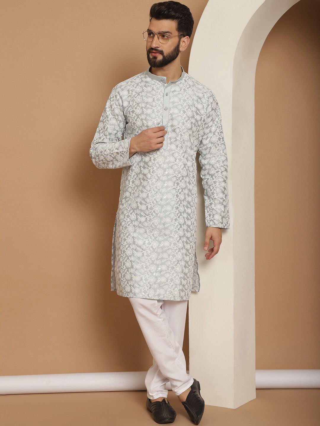 Anouk Floral Embroidered Regular Thread Work Kurta With Churidar