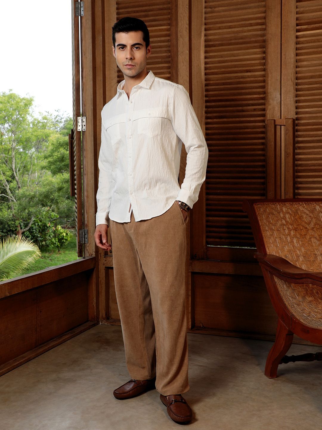 Campus Sutra Self Design Comfort Regular Fit Casual Shirt