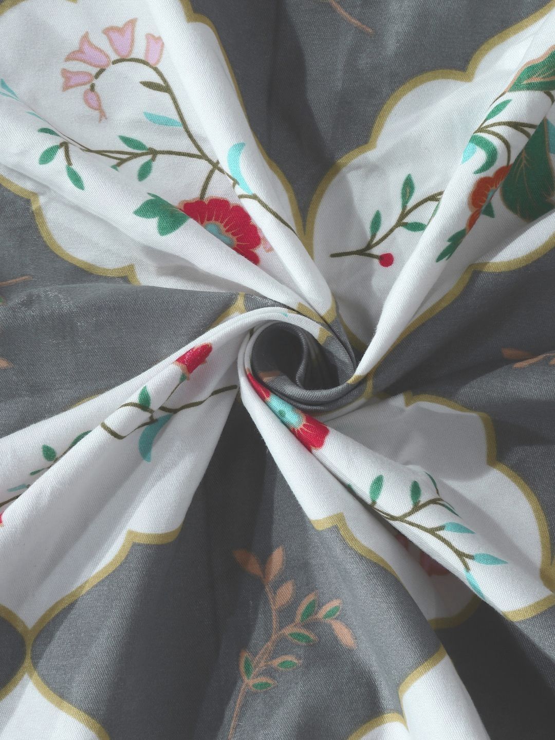 Myntra Elegant Homes Grey Floral Printed 300 TC Fitted King Bedsheet Set 2.70 m x 2.70 m