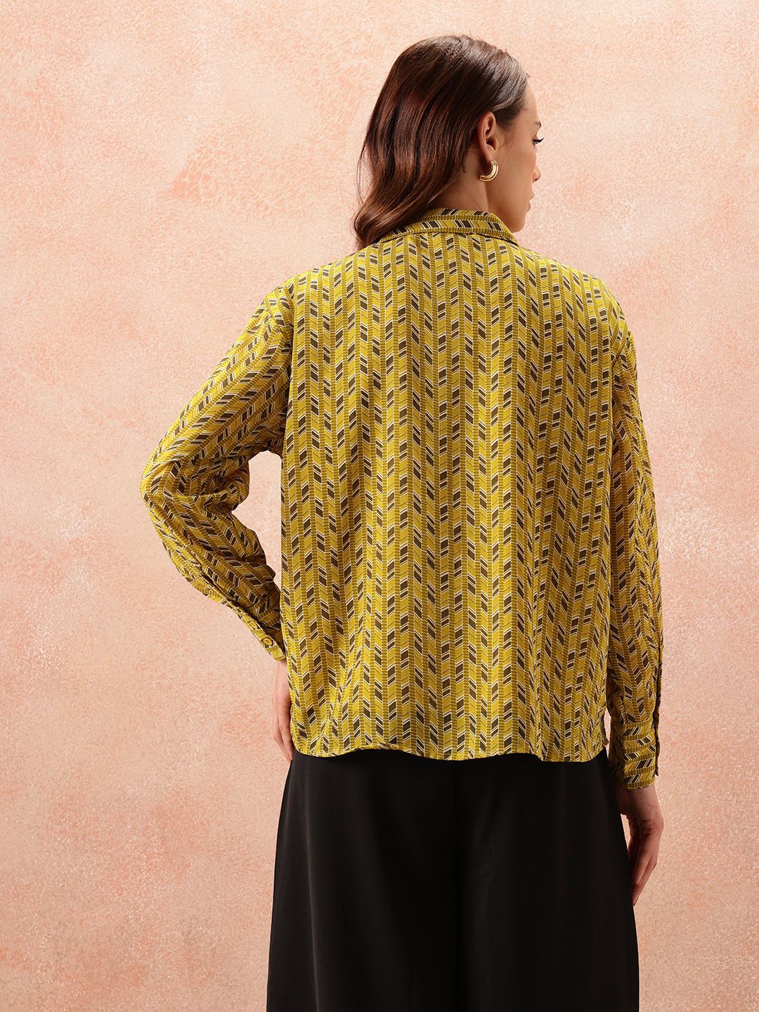 all about you Opaque Printed Casual Shirt
